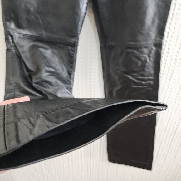 Vintage Y2K Gap 100% Leather Boot Cut Black Pants Size 2 - Picture 9 of 16
